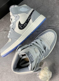 Кроссовки Nike Air Jordan 1 High Dior Wolf Grey  живое фото 2