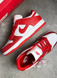 Кроссовки Nike Dunk SB Low University Red живое фото 2